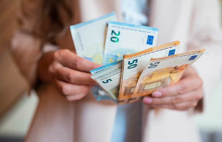 Factores que influyen en el precio de la rehabilitación de bajantes en Valencia